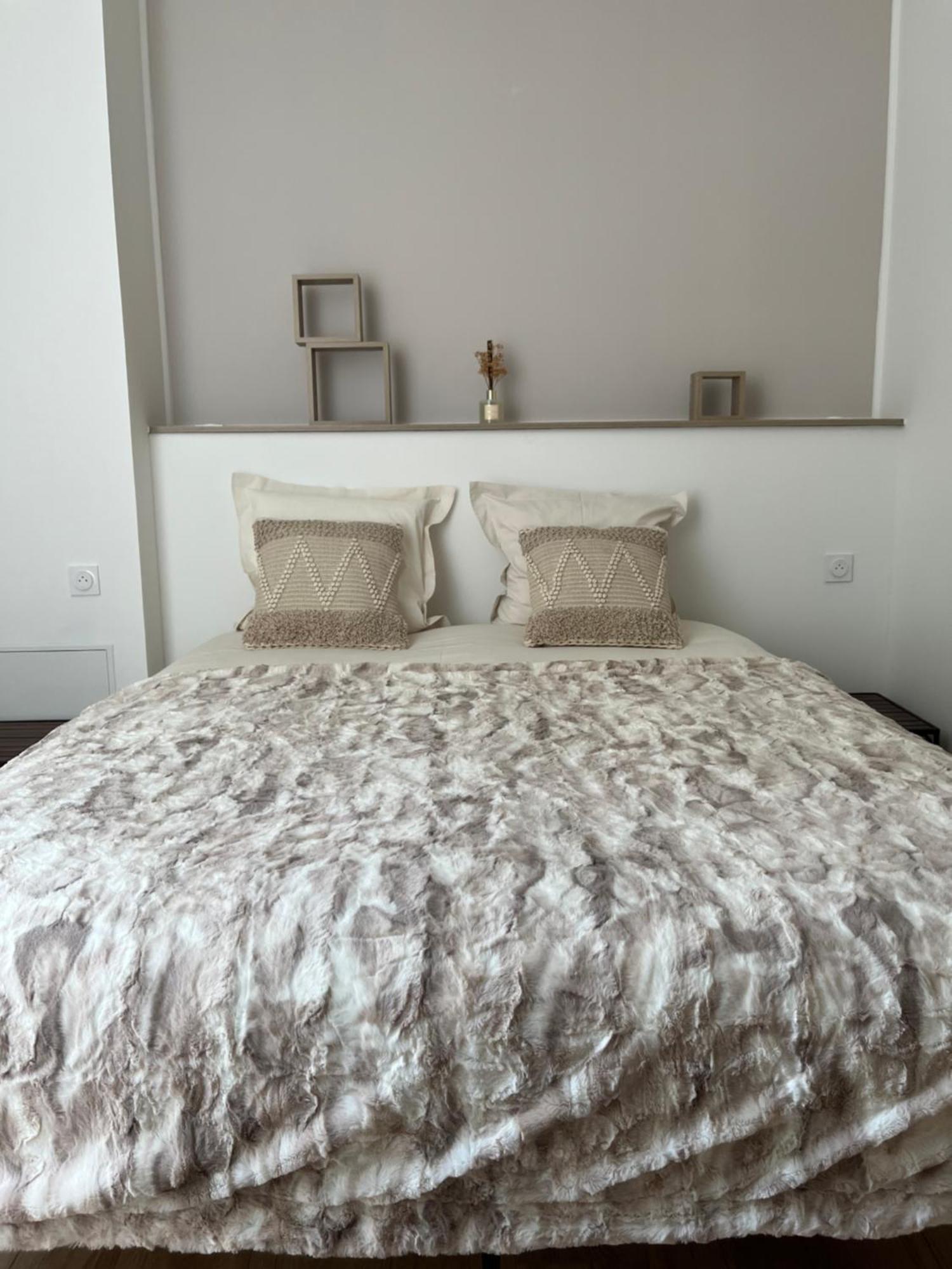 La Bruceliere Bed & Breakfast Issigeac Bagian luar foto
